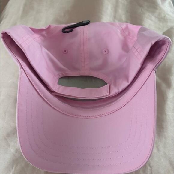 ALO Yoga Off- Duty Cap Pink